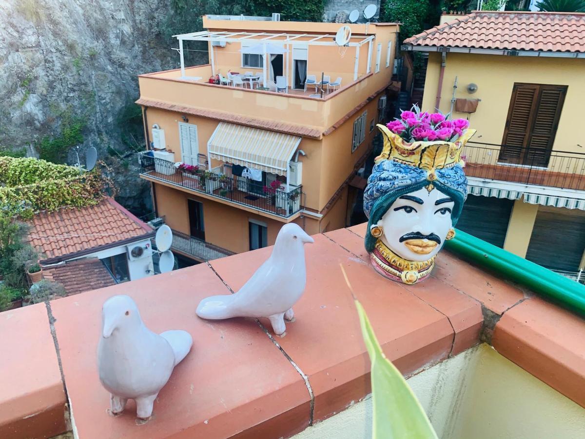 La Fontanella Apartment タオルミーナ エクステリア 写真