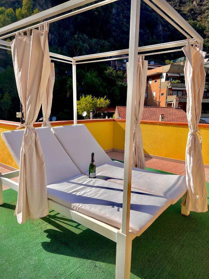 La Fontanella Apartment タオルミーナ エクステリア 写真
