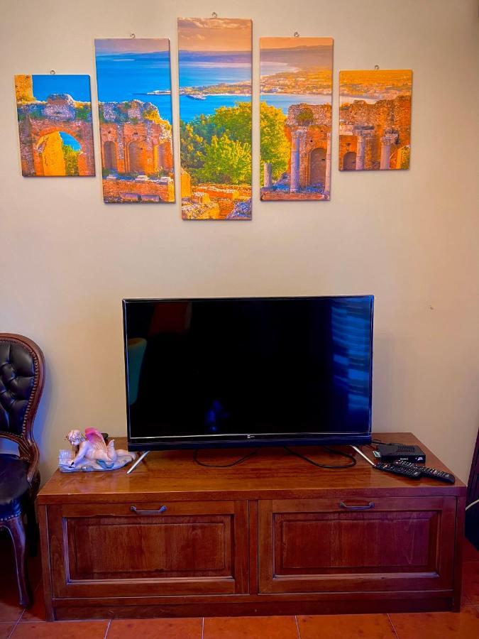 La Fontanella Apartment タオルミーナ エクステリア 写真